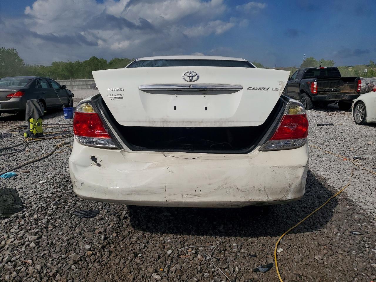 2006 TOYOTA CAMRY LE photo 11