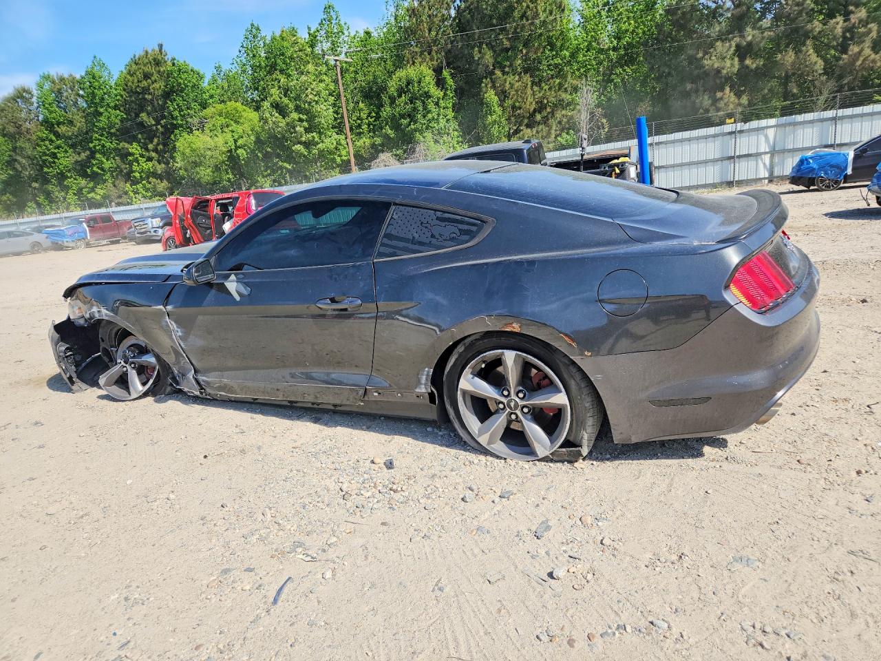 2015 FORD MUSTANG photo 2