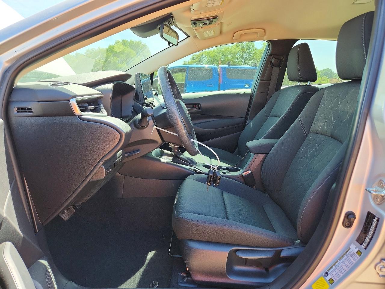 2024 TOYOTA COROLLA LE photo 13