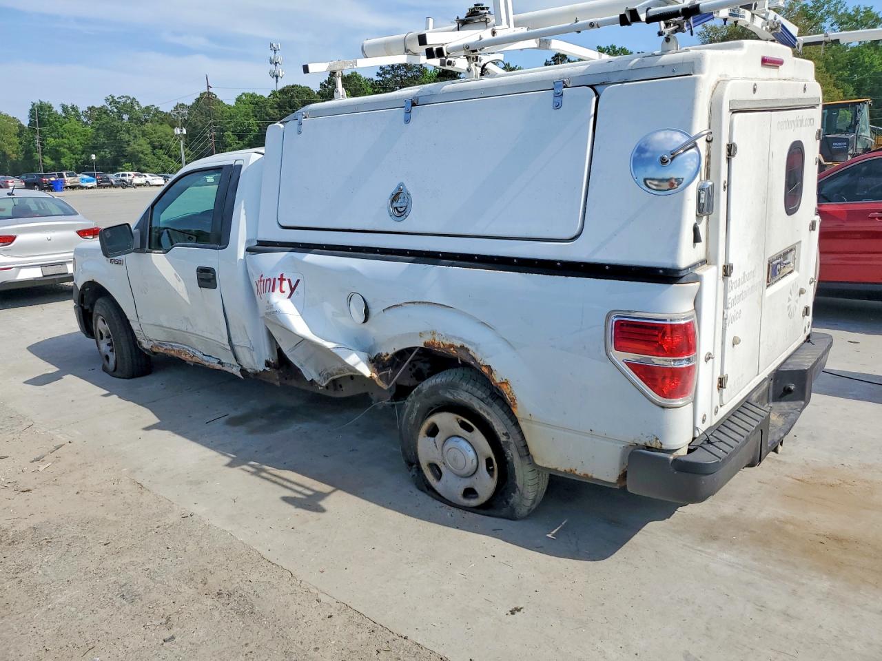 2009 FORD F150 photo 2