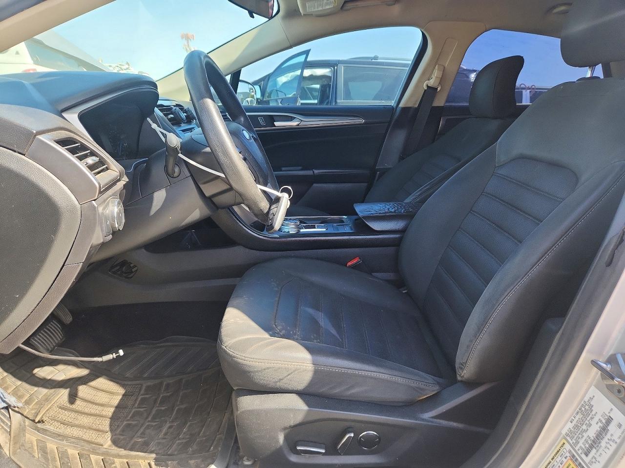 2017 FORD FUSION SE photo 13