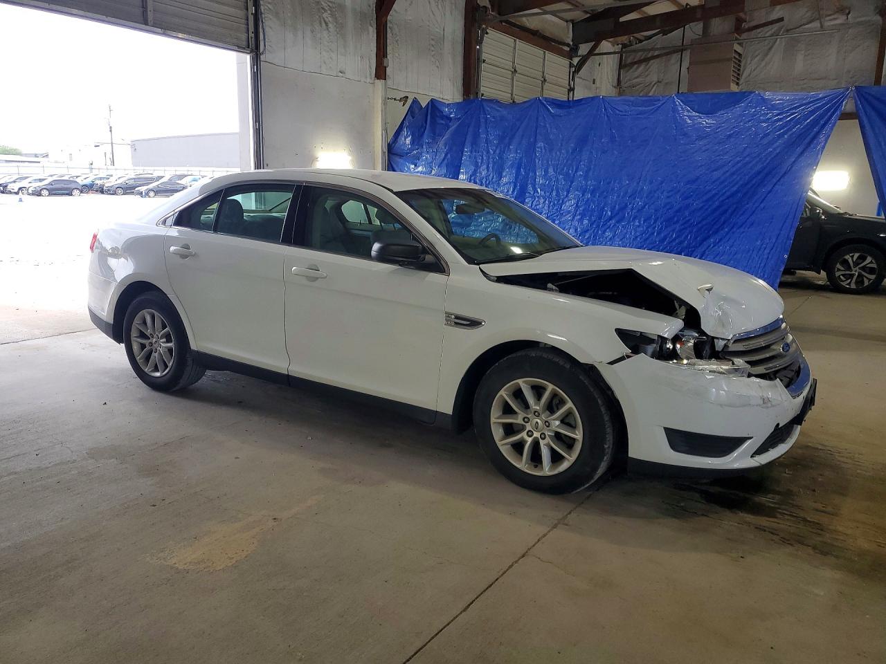 2014 FORD TAURUS SE photo 7
