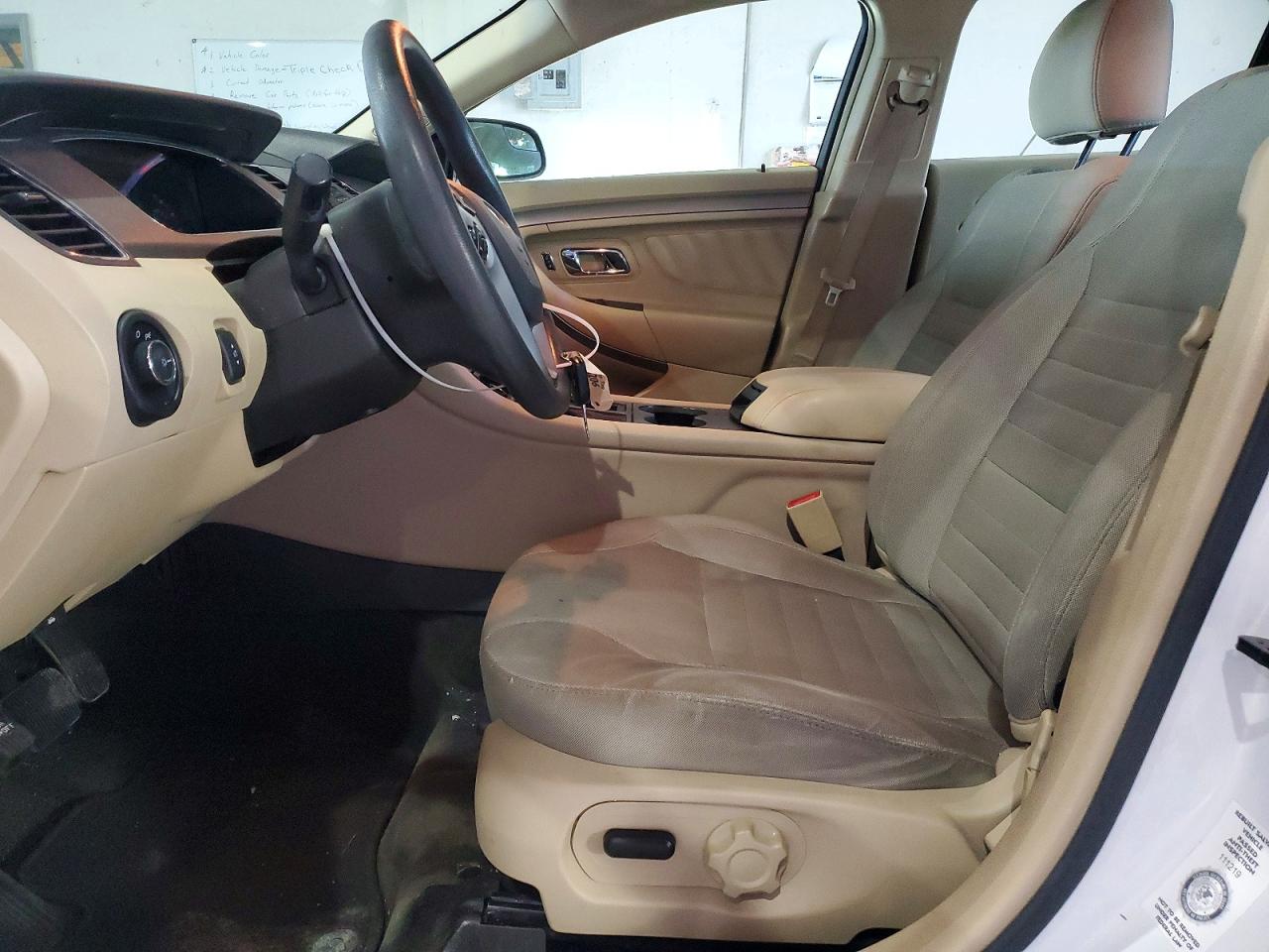 2014 FORD TAURUS SE photo 13