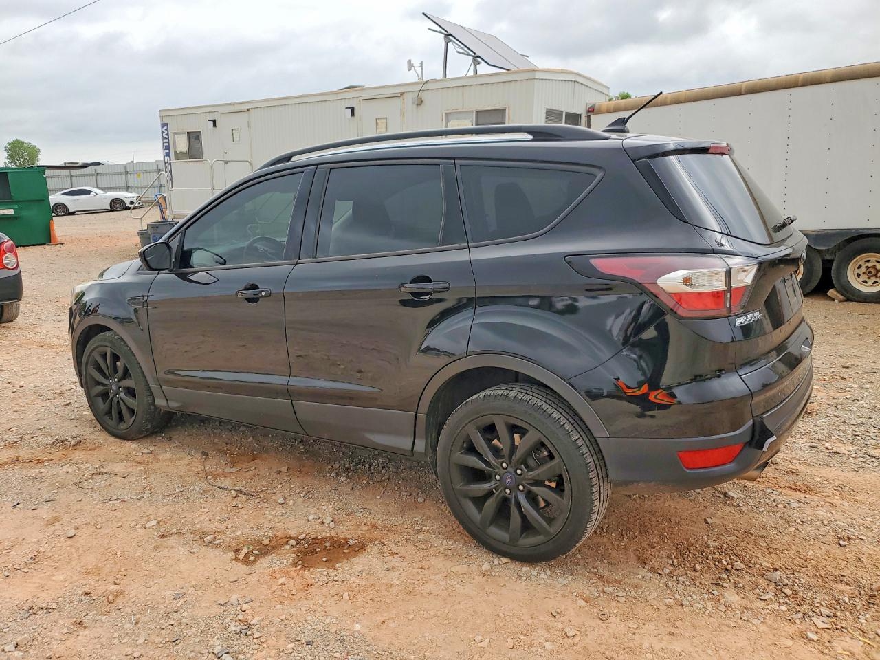 2018 FORD ESCAPE SE photo 4