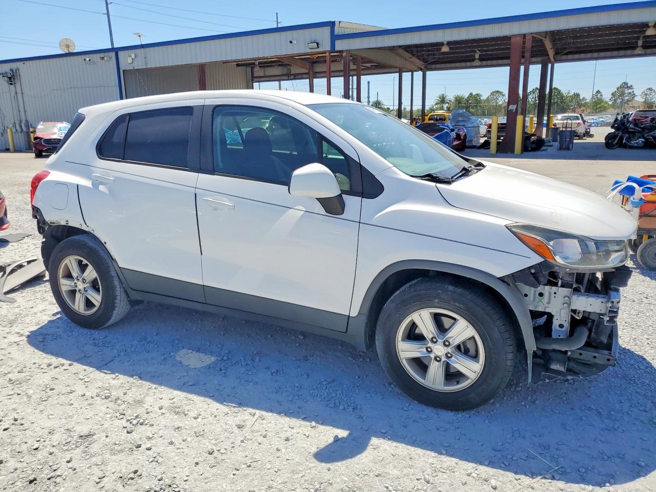 2020 CHEVROLET TRAX photo 4