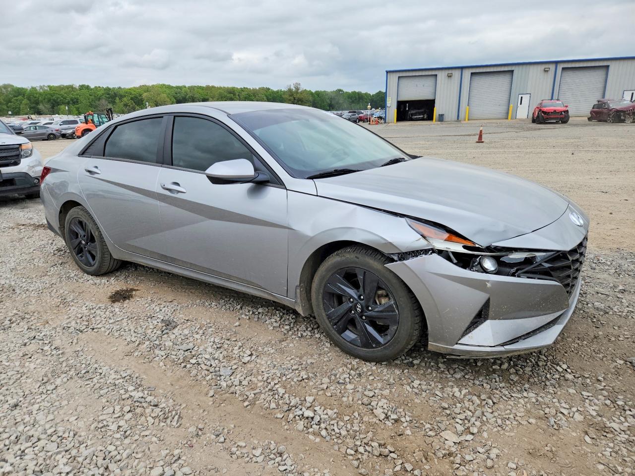 2022 HYUNDAI ELANTRA SEL photo 7