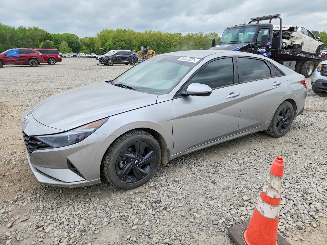 2022 HYUNDAI ELANTRA