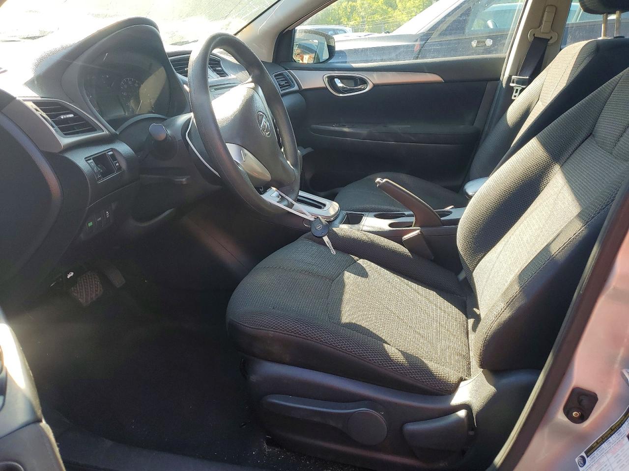 2013 NISSAN SENTRA S photo 13