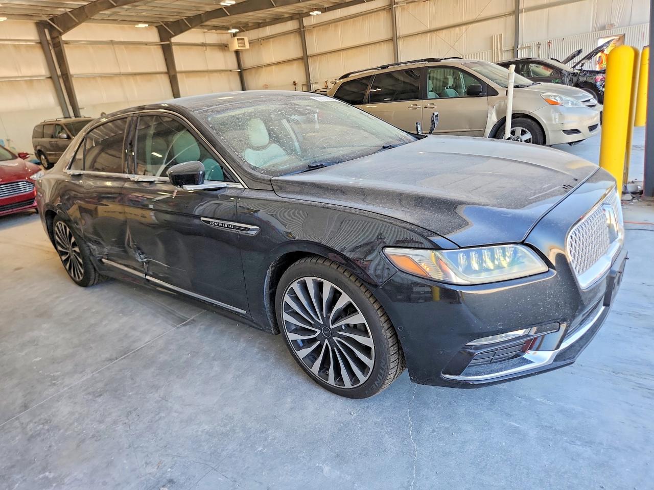 2017 LINCOLN CONTINENTAL BLACK LABEL photo 7
