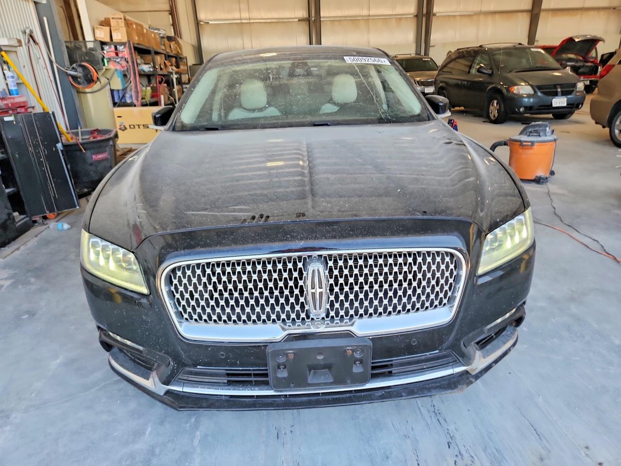 2017 LINCOLN CONTINENTAL BLACK LABEL photo 9