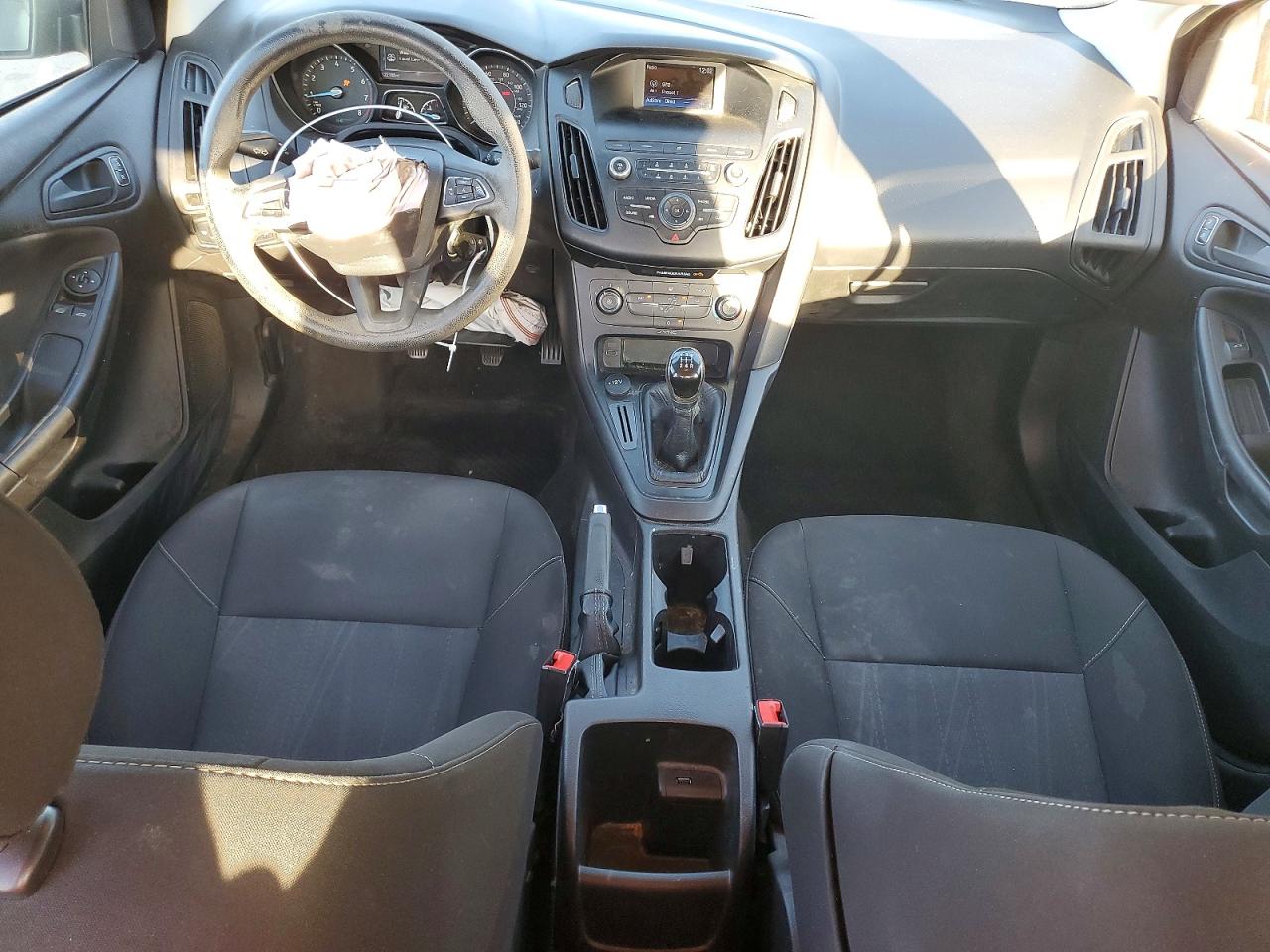 2018 FORD FOCUS S photo 15