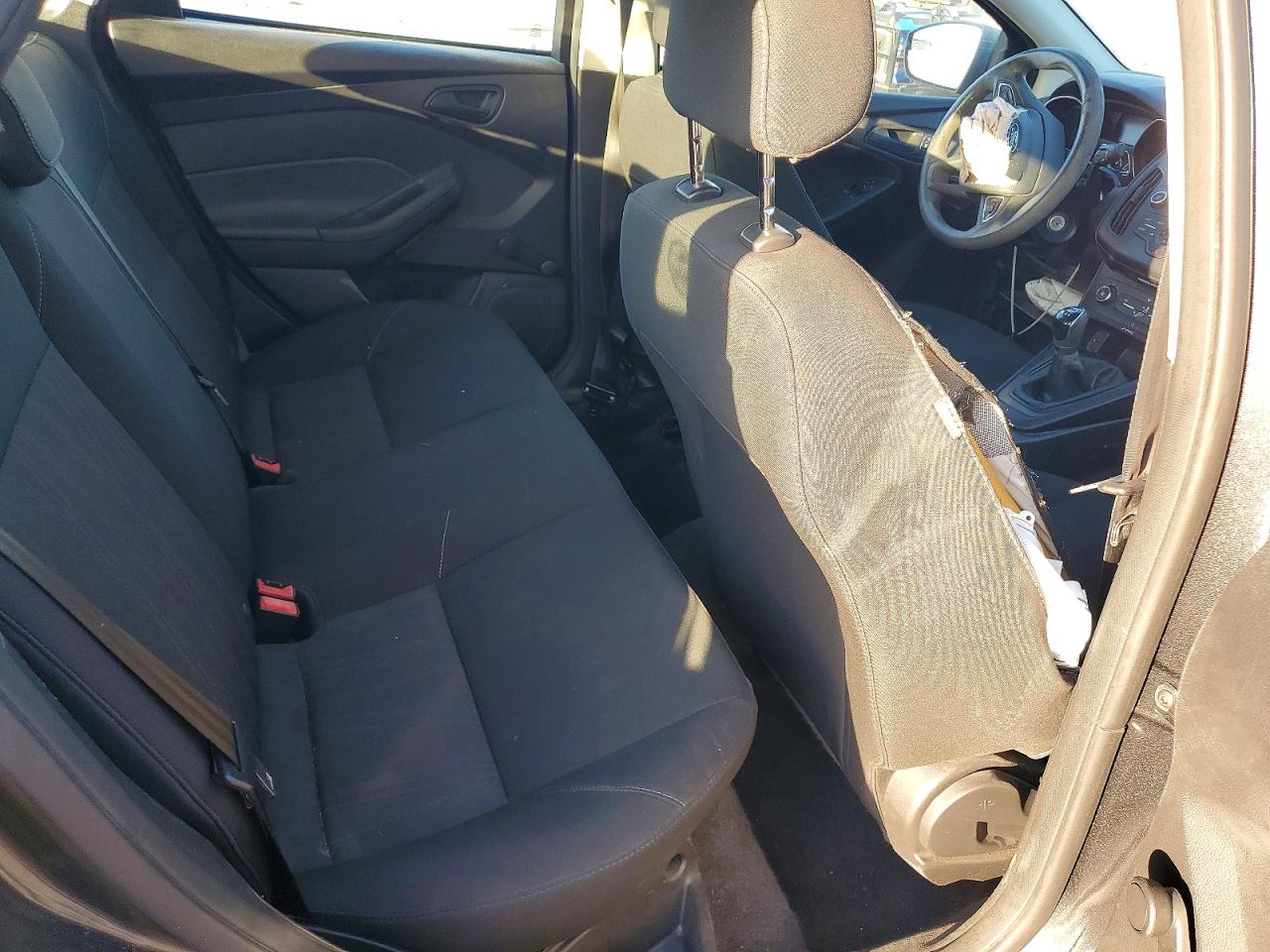 2018 FORD FOCUS S photo 19