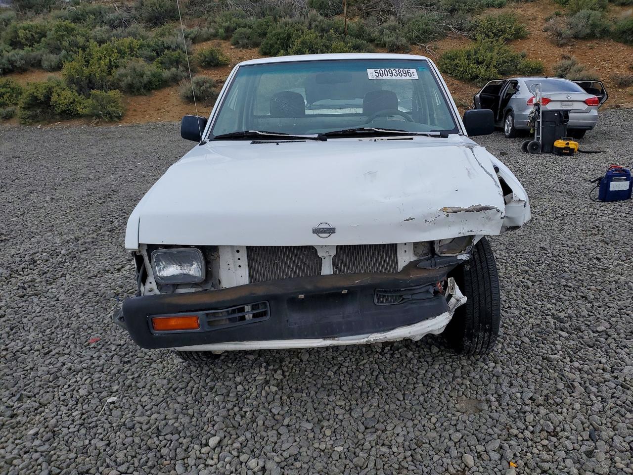 1997 NISSAN TRUCK BASE photo 9