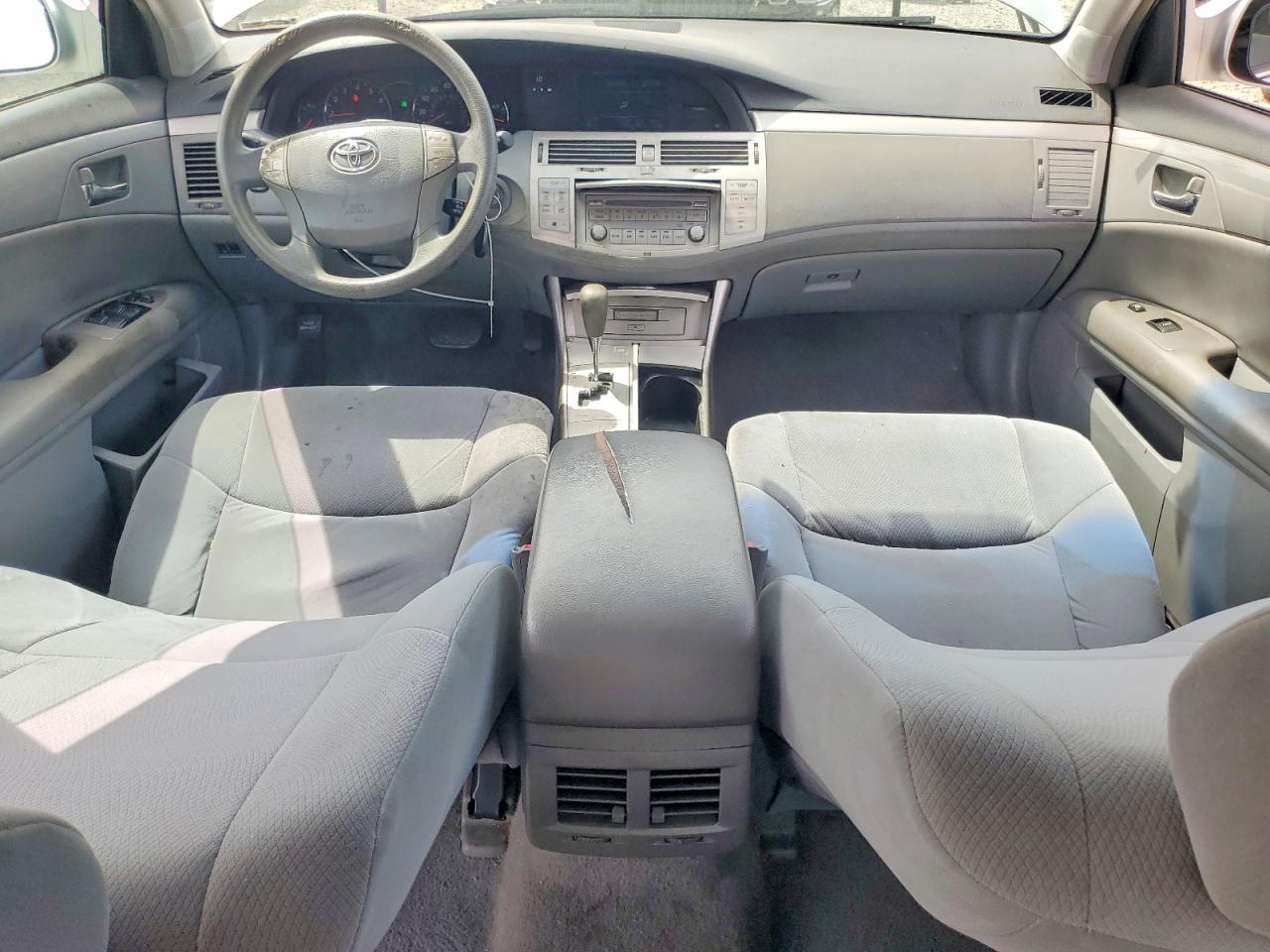 2005 TOYOTA AVALON XL photo 22