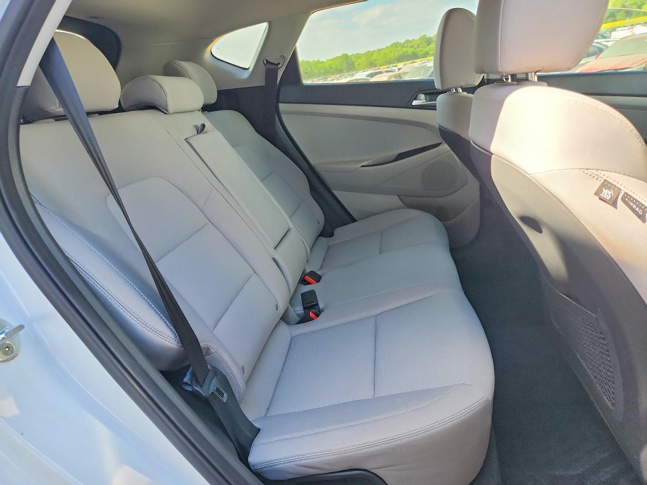 2021 HYUNDAI TUCSON SEL photo 11