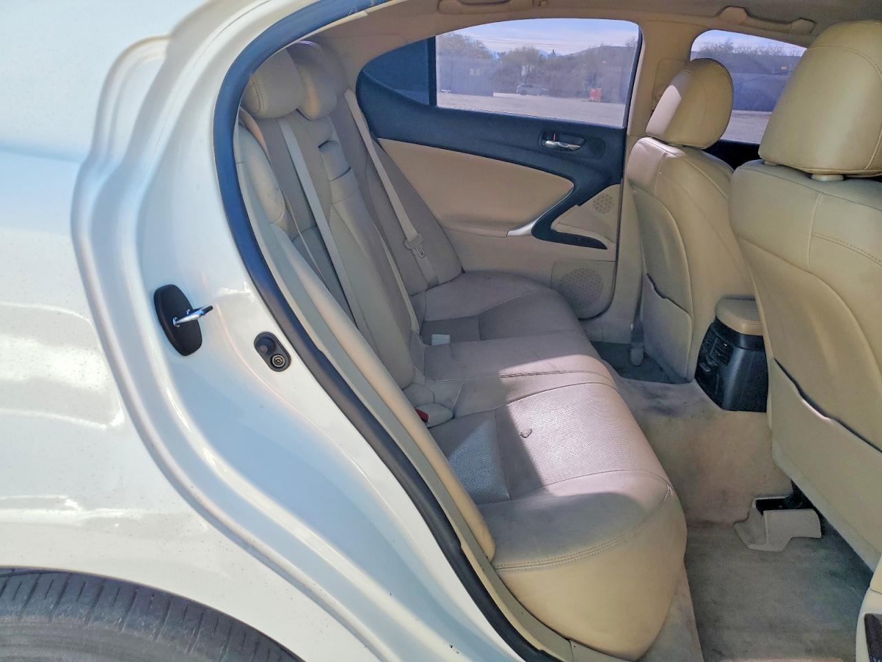 2006 LEXUS IS 250 photo 28