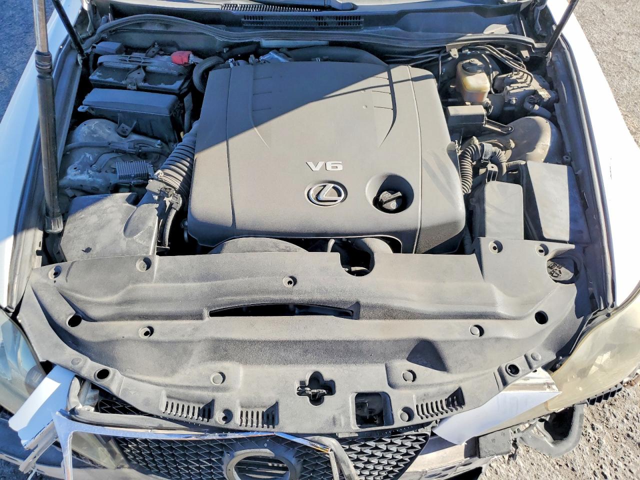 2006 LEXUS IS 250 photo 31