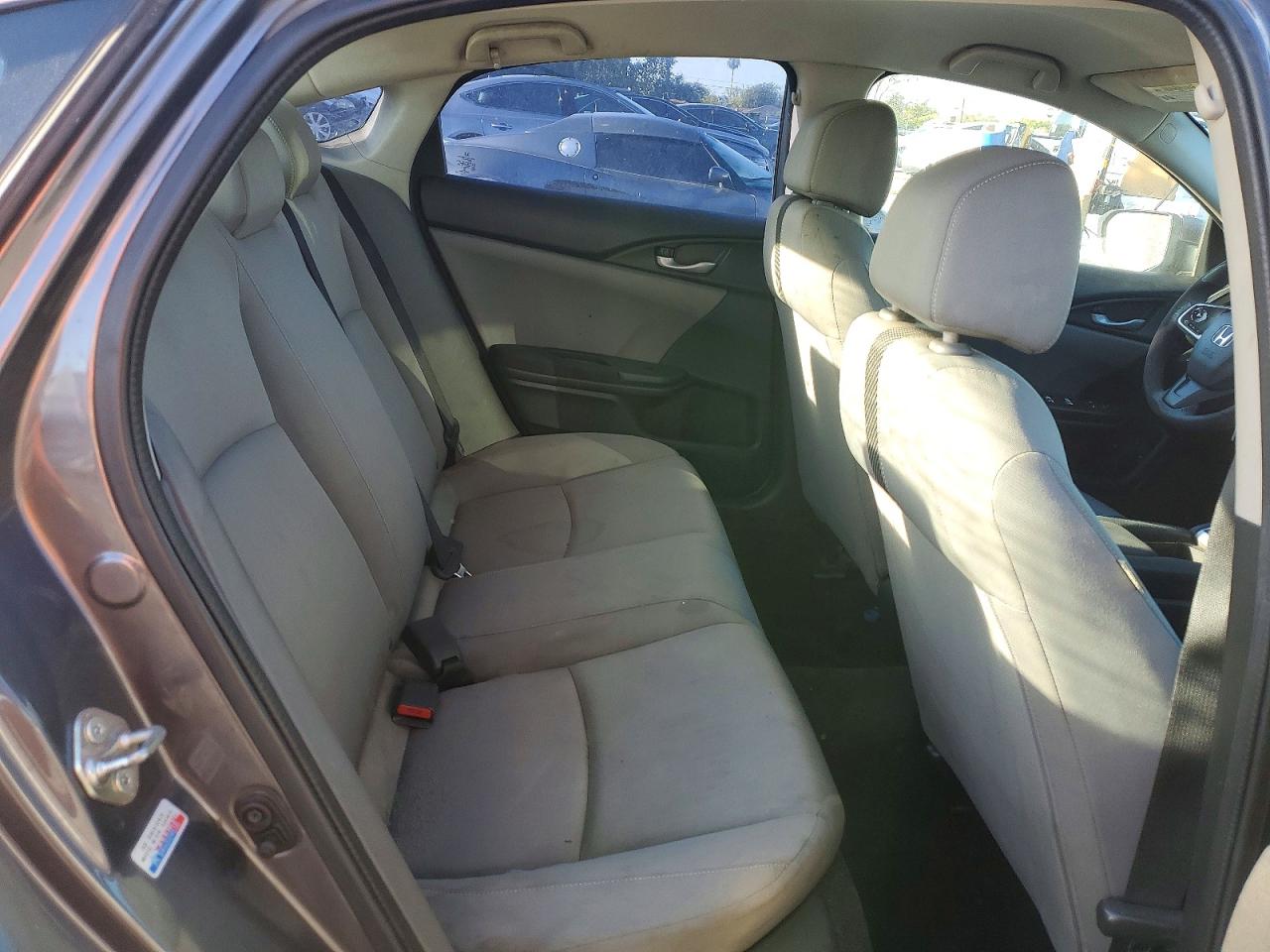 2016 HONDA CIVIC LX photo 19
