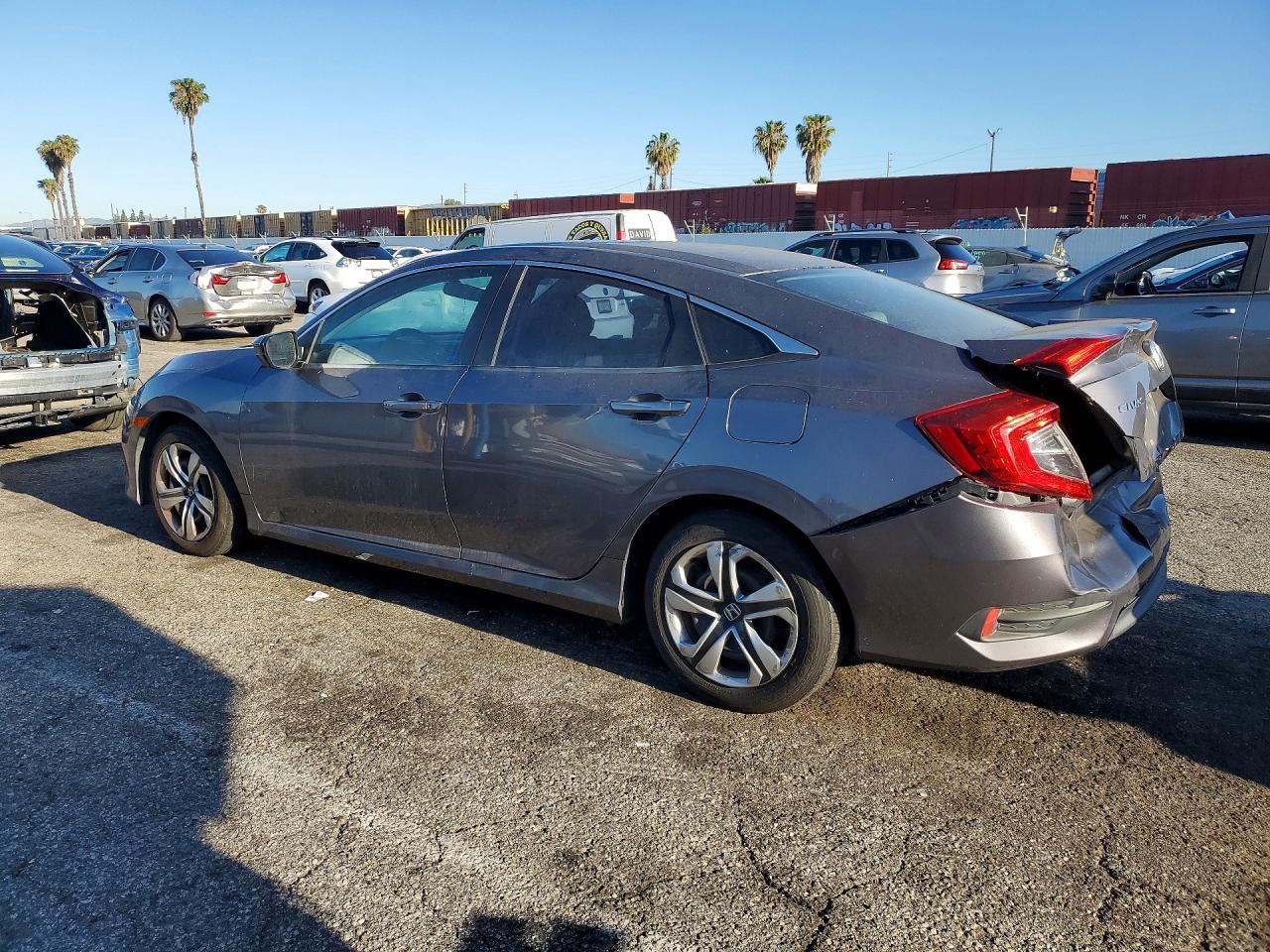 2016 HONDA CIVIC LX photo 3