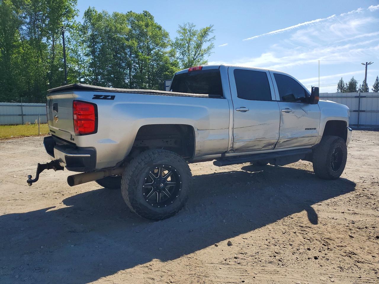 2017 CHEVROLET SILVERADO K2500 HEAVY DUTY LT photo 7