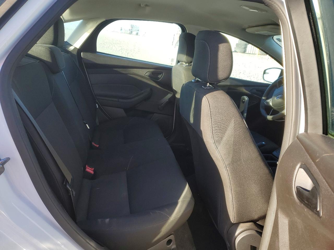 2017 FORD FOCUS S photo 10