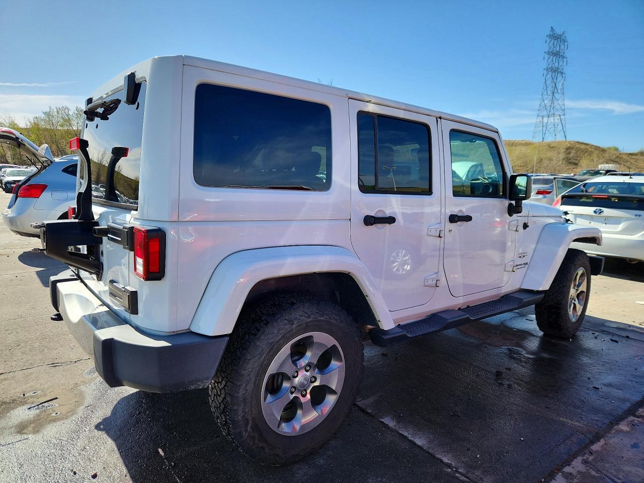 2018 JEEP WRANGLER UNLIMITED SAHARA photo 3