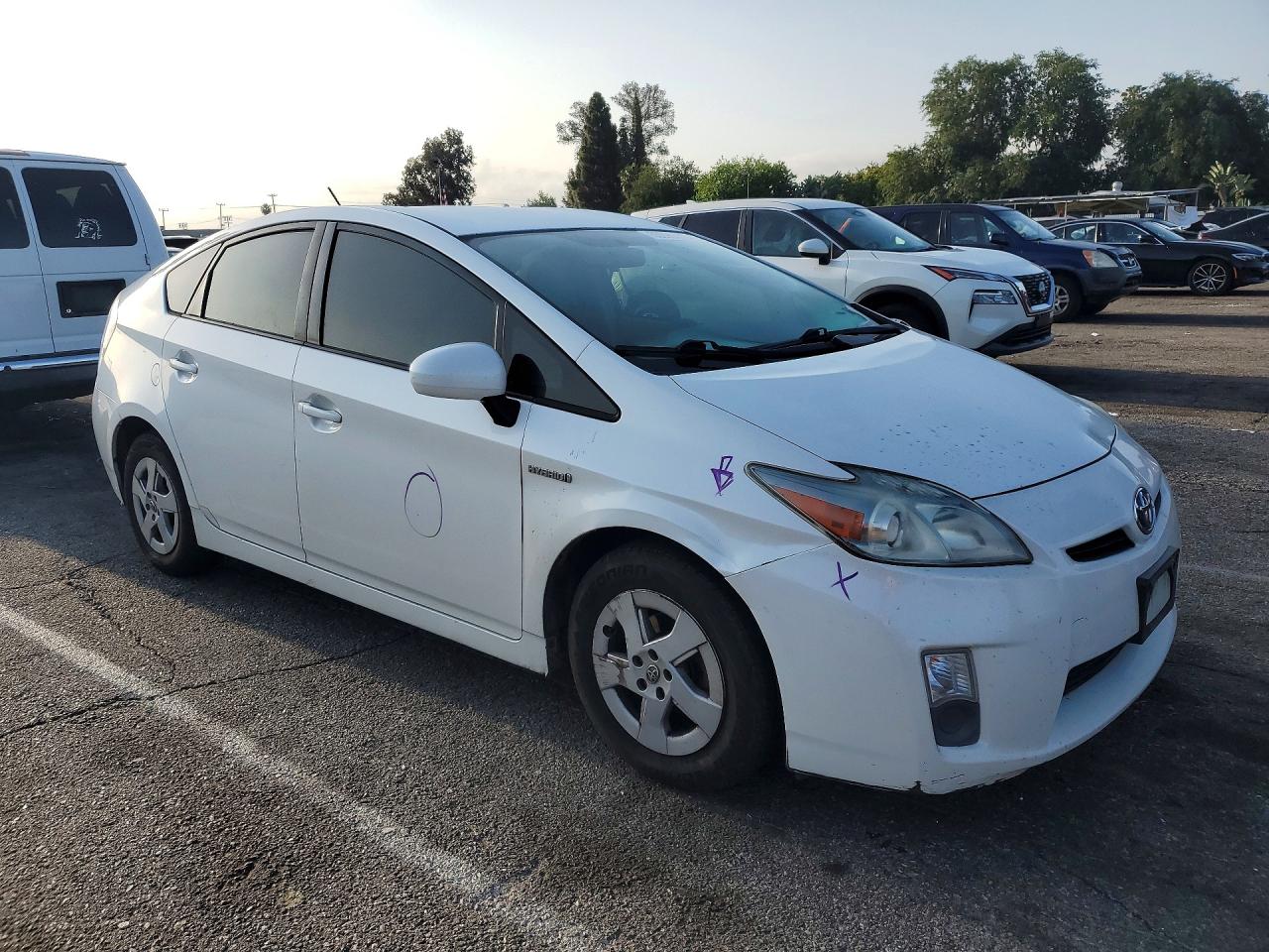 2011 TOYOTA PRIUS TWO photo 10