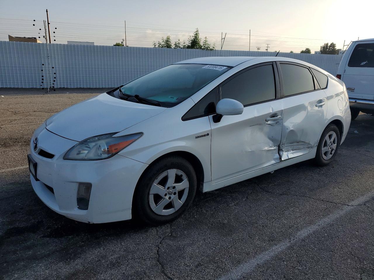 2011 TOYOTA PRIUS