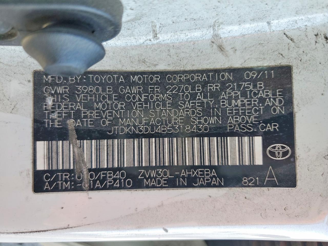 2011 TOYOTA PRIUS TWO photo 34