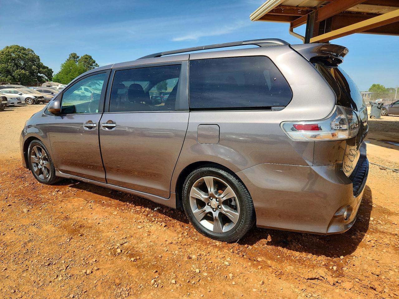 2015 TOYOTA SIENNA SPORT photo 4
