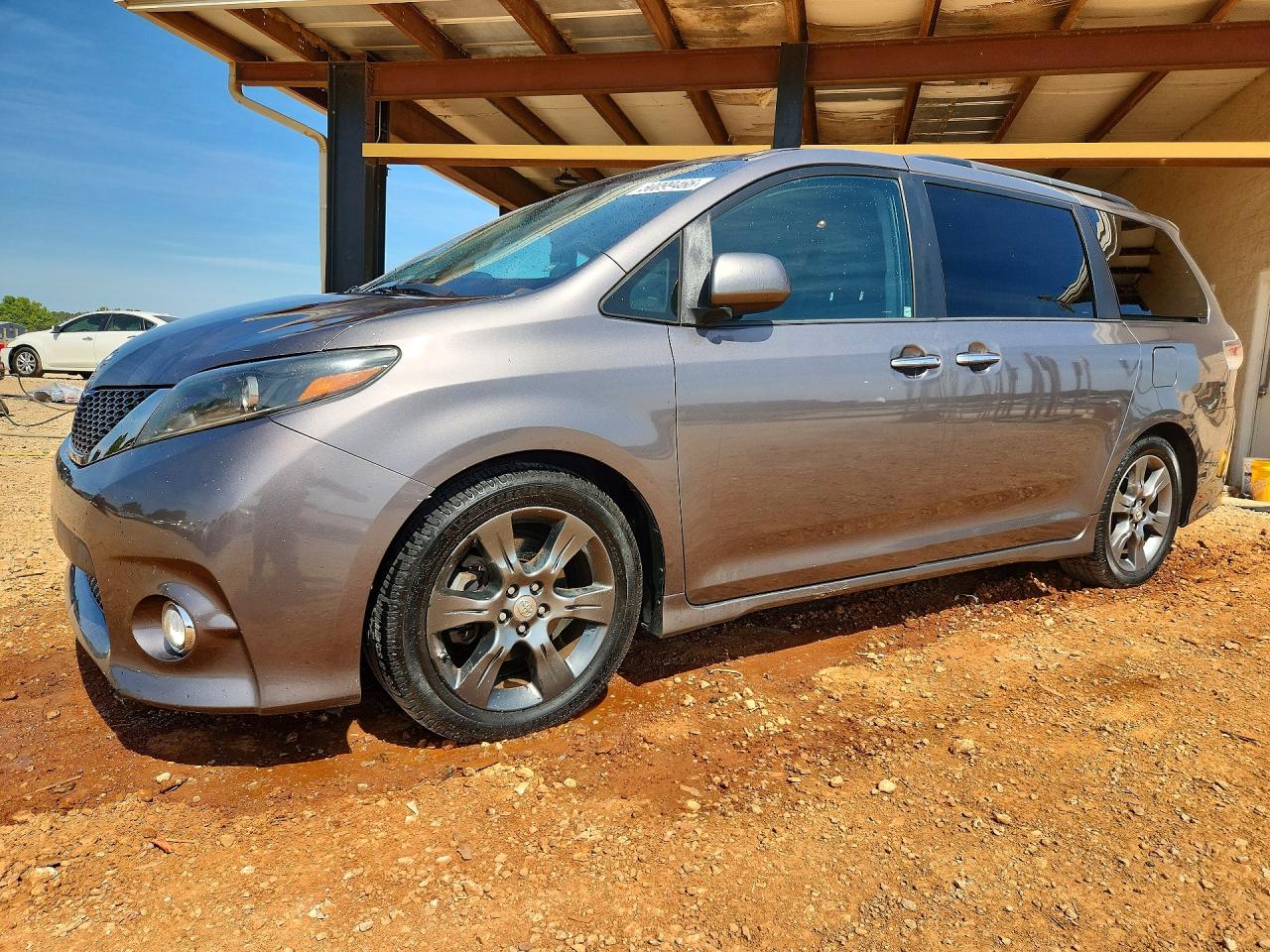 2015 TOYOTA SIENNA