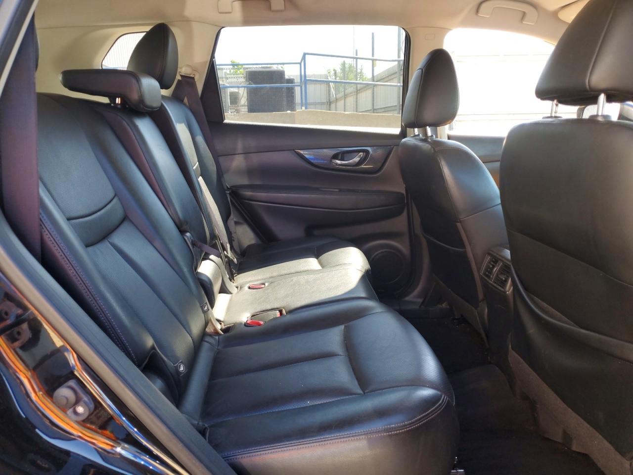 2017 NISSAN ROGUE SL photo 21