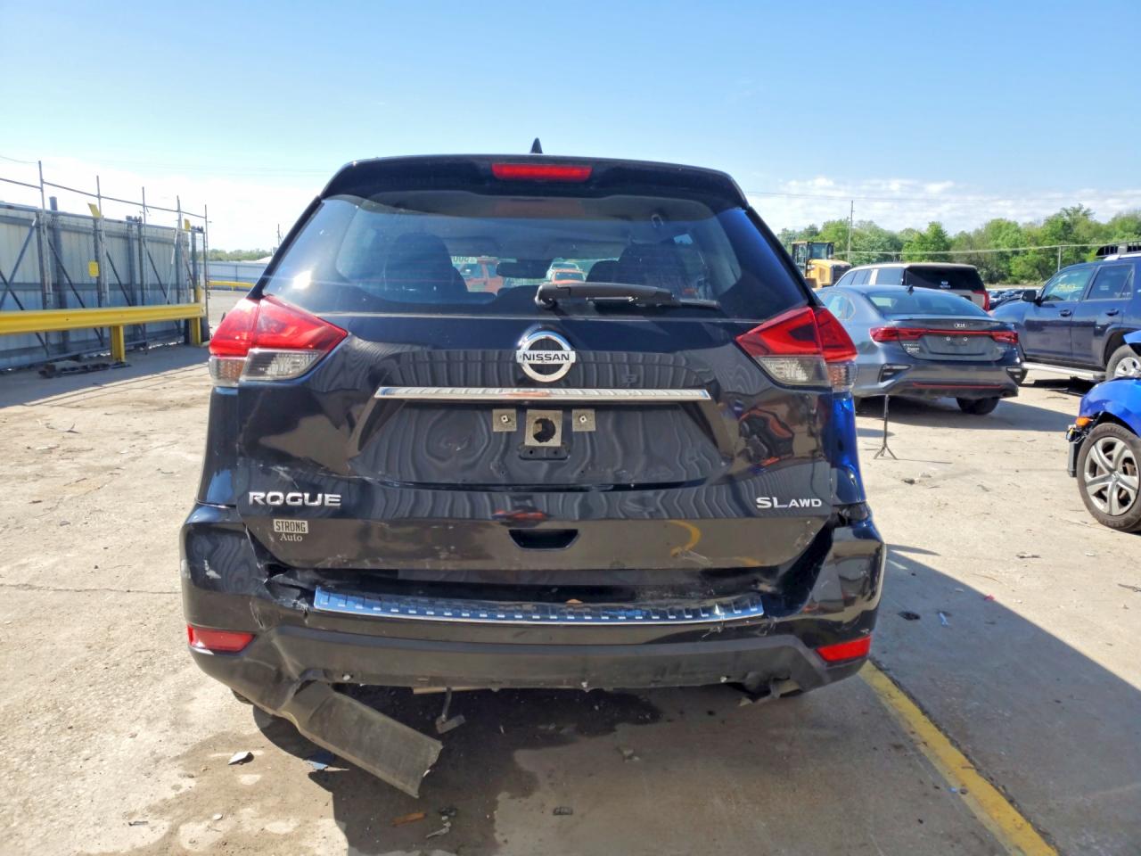 2017 NISSAN ROGUE SL photo 11
