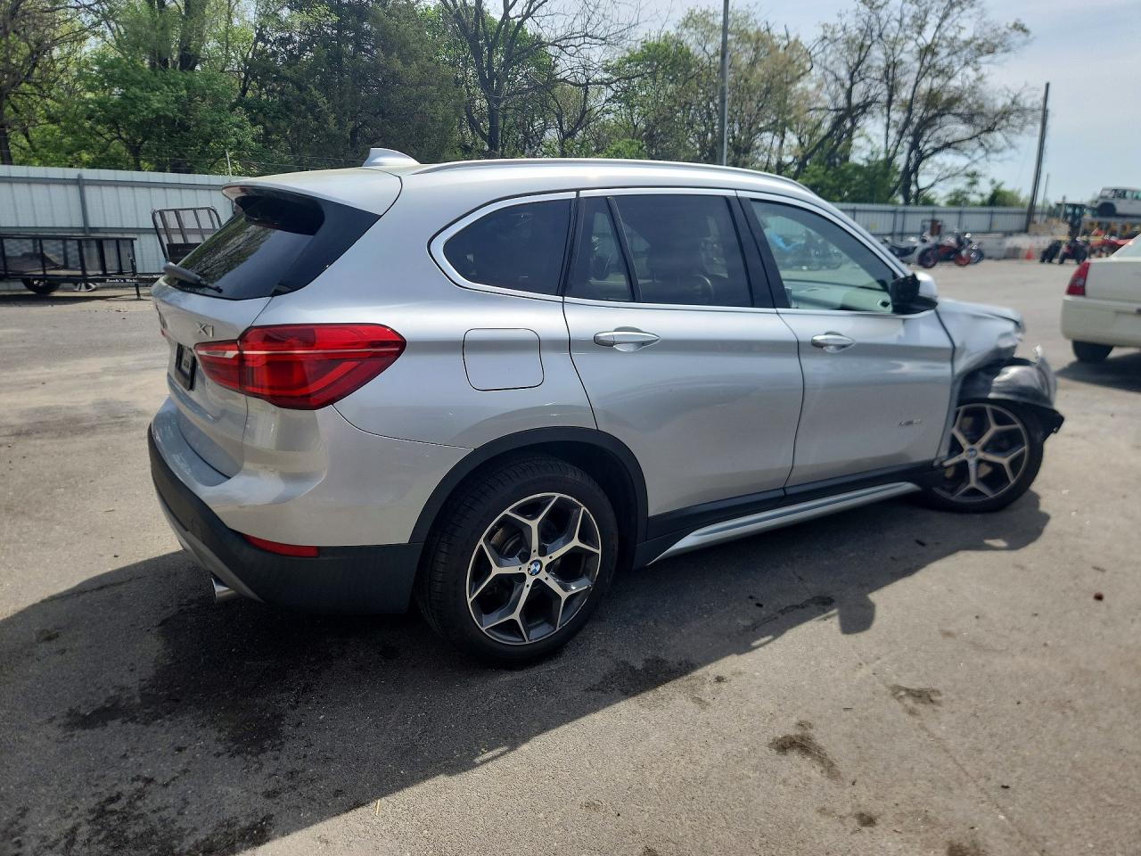2016 BMW X1 XDRIVE28I photo 7
