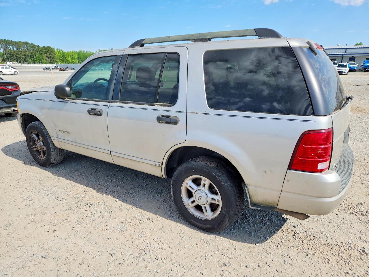 2005 FORD EXPLORER XLT photo 4