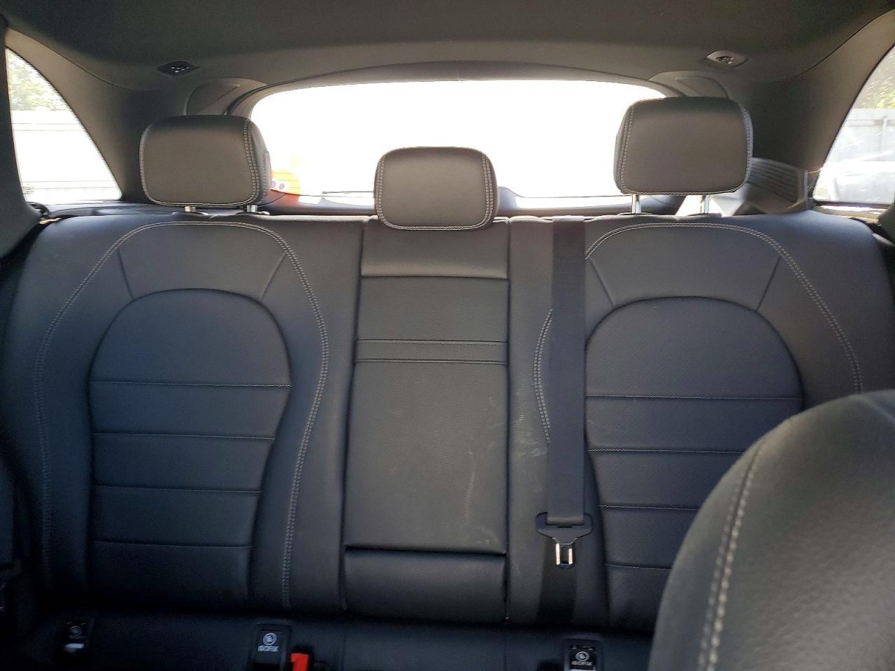 2017 MERCEDES-BENZ GLC 300 4MATIC photo 19