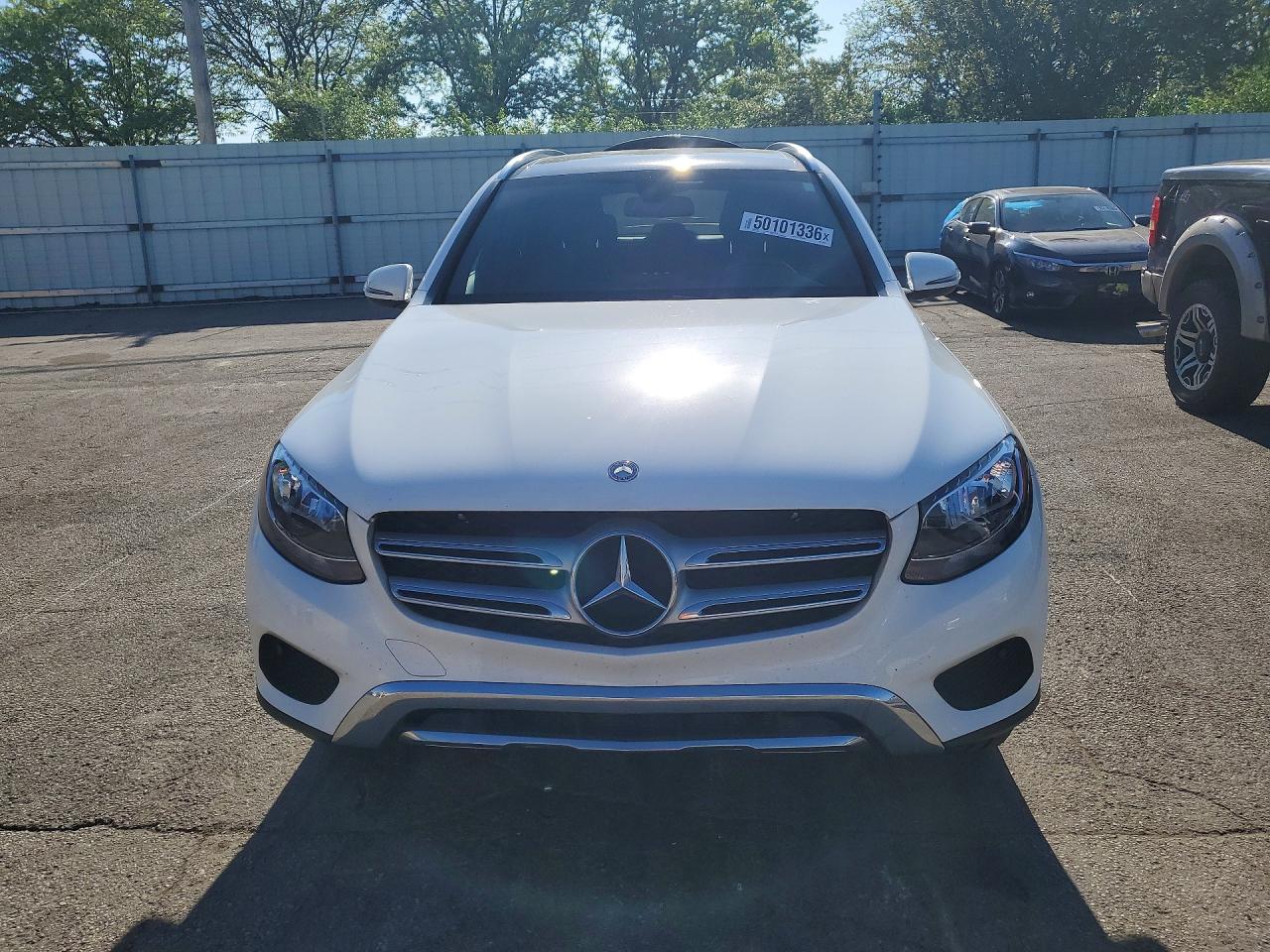 2017 MERCEDES-BENZ GLC 300 4MATIC photo 9