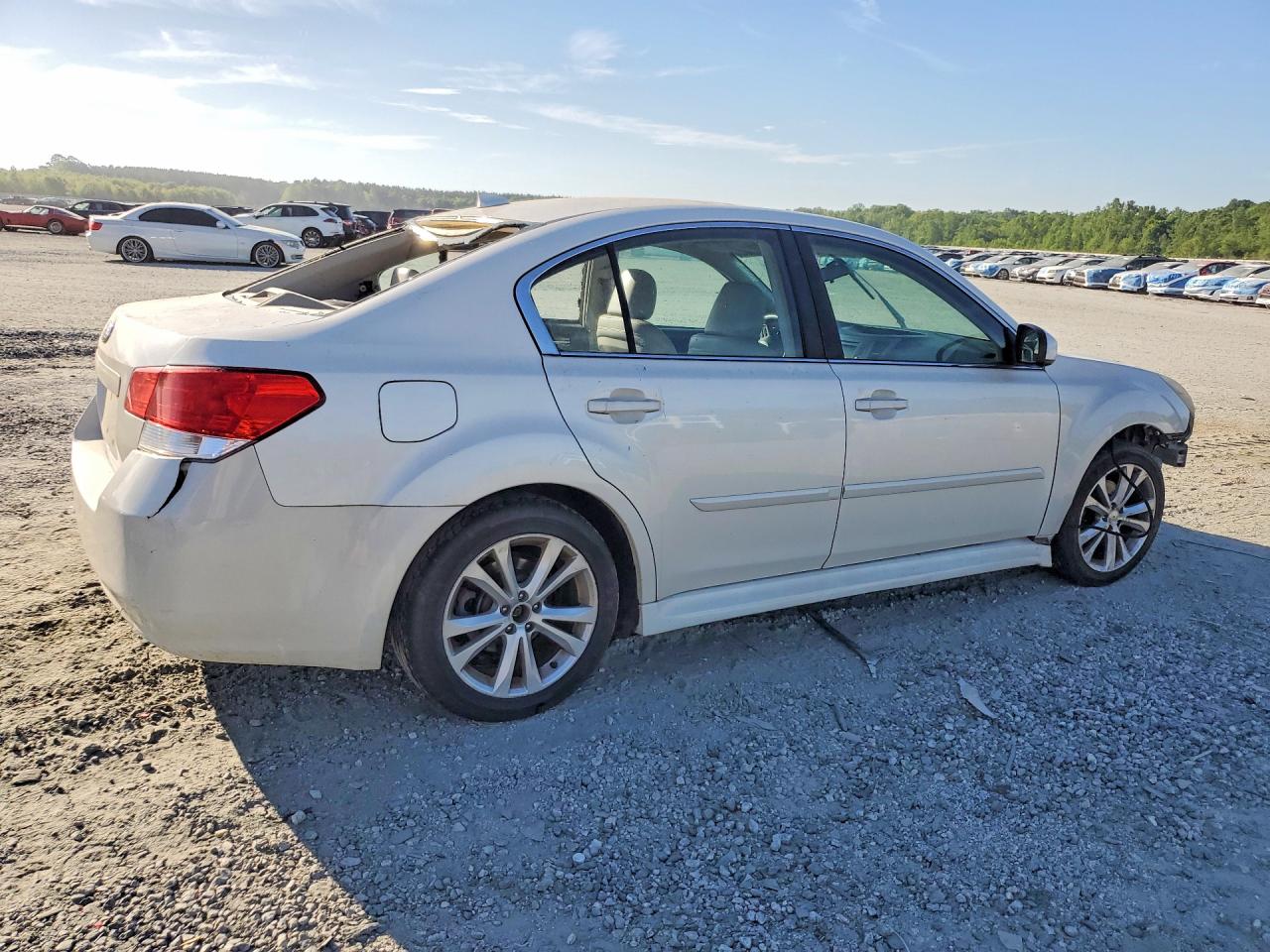 2013 SUBARU LEGACY 2.5I LIMITED photo 5