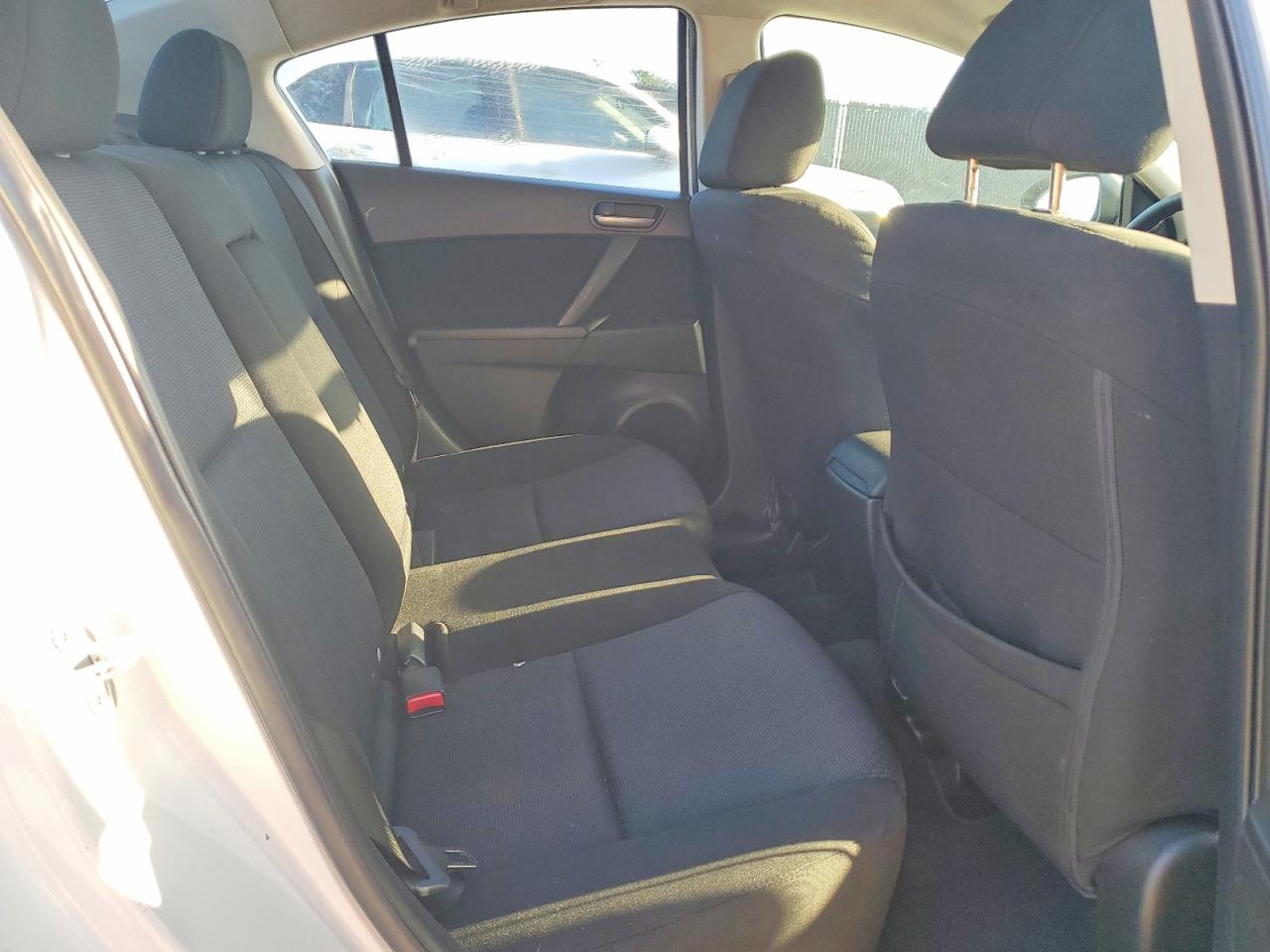 2010 MAZDA 3 I photo 19