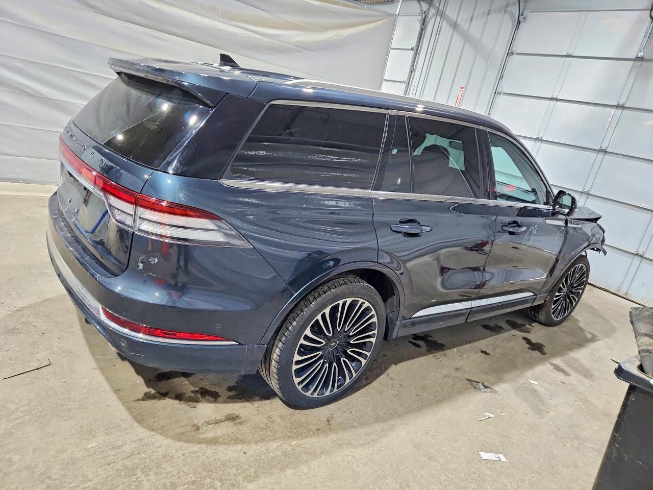 2023 LINCOLN AVIATOR BLACK LABEL photo 5