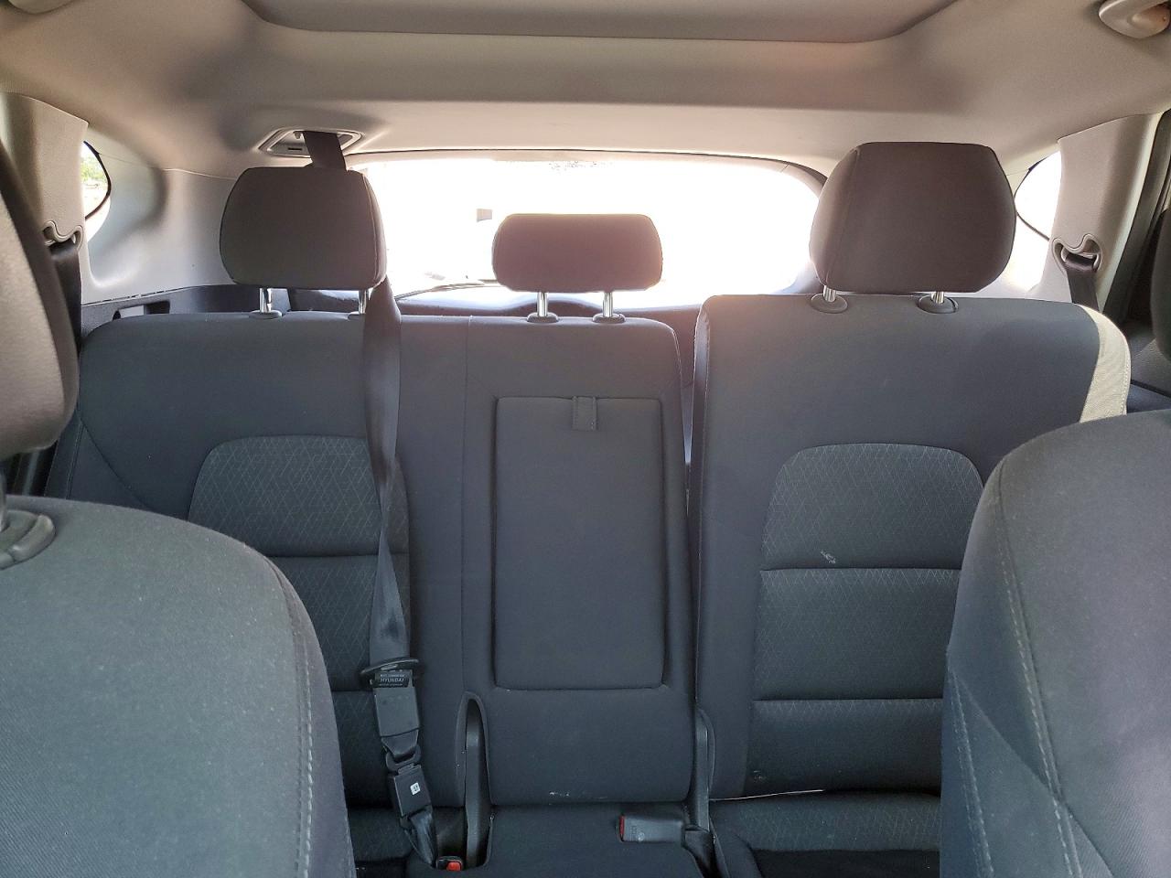 2018 HYUNDAI TUCSON VALUE photo 10