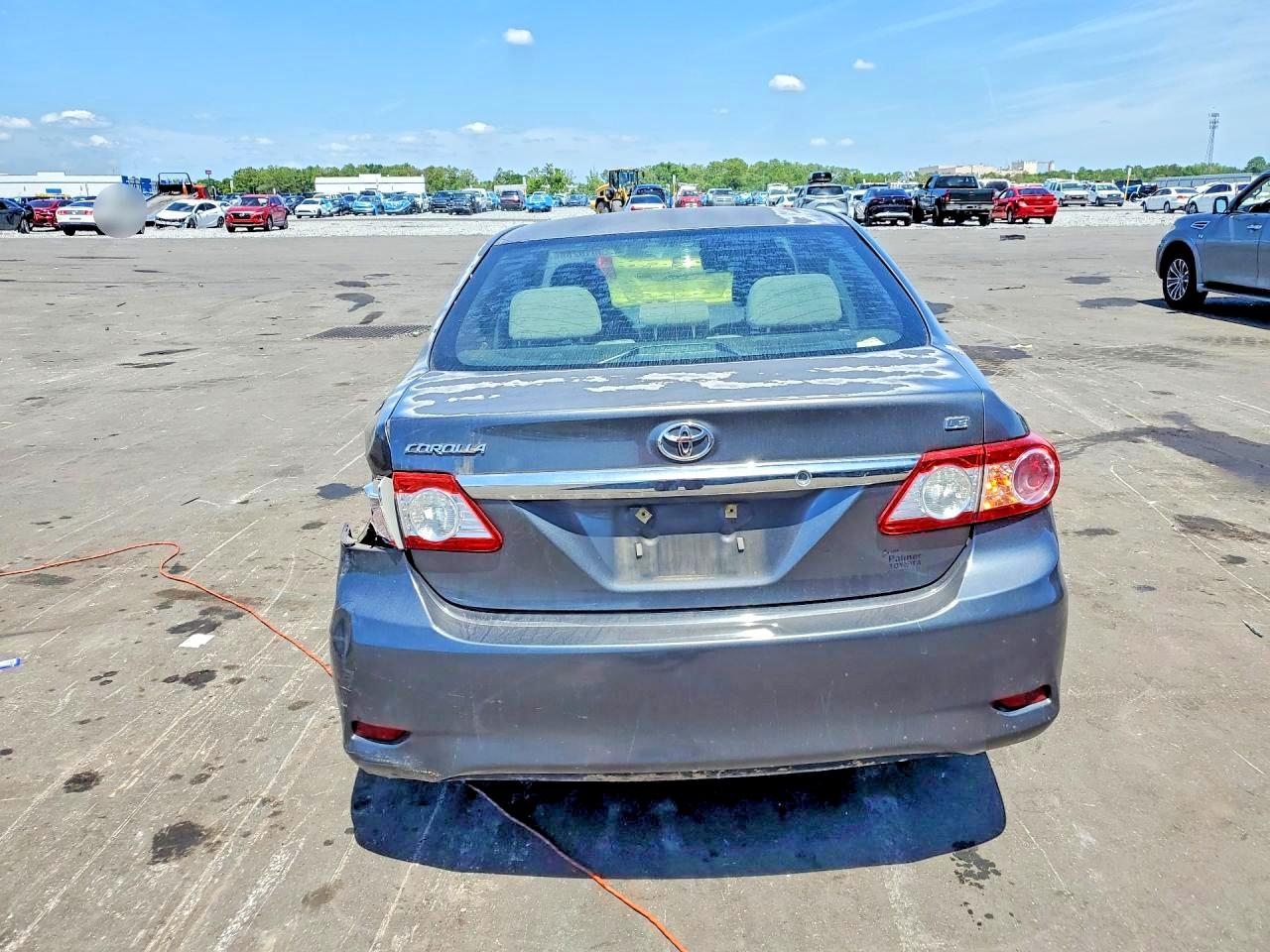 2012 TOYOTA COROLLA LE photo 16