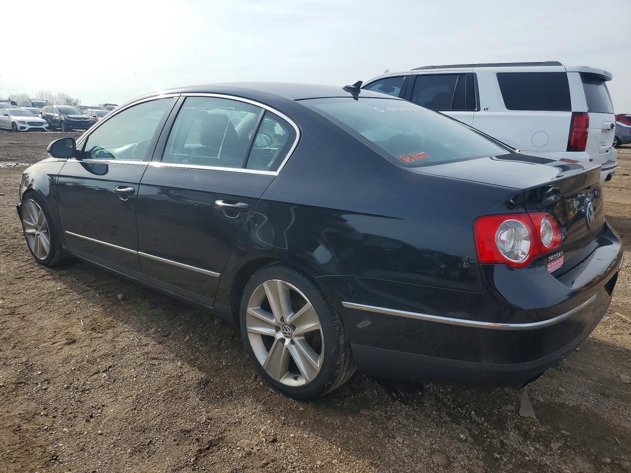 2010 VOLKSWAGEN PASSAT KOMFORT photo 3