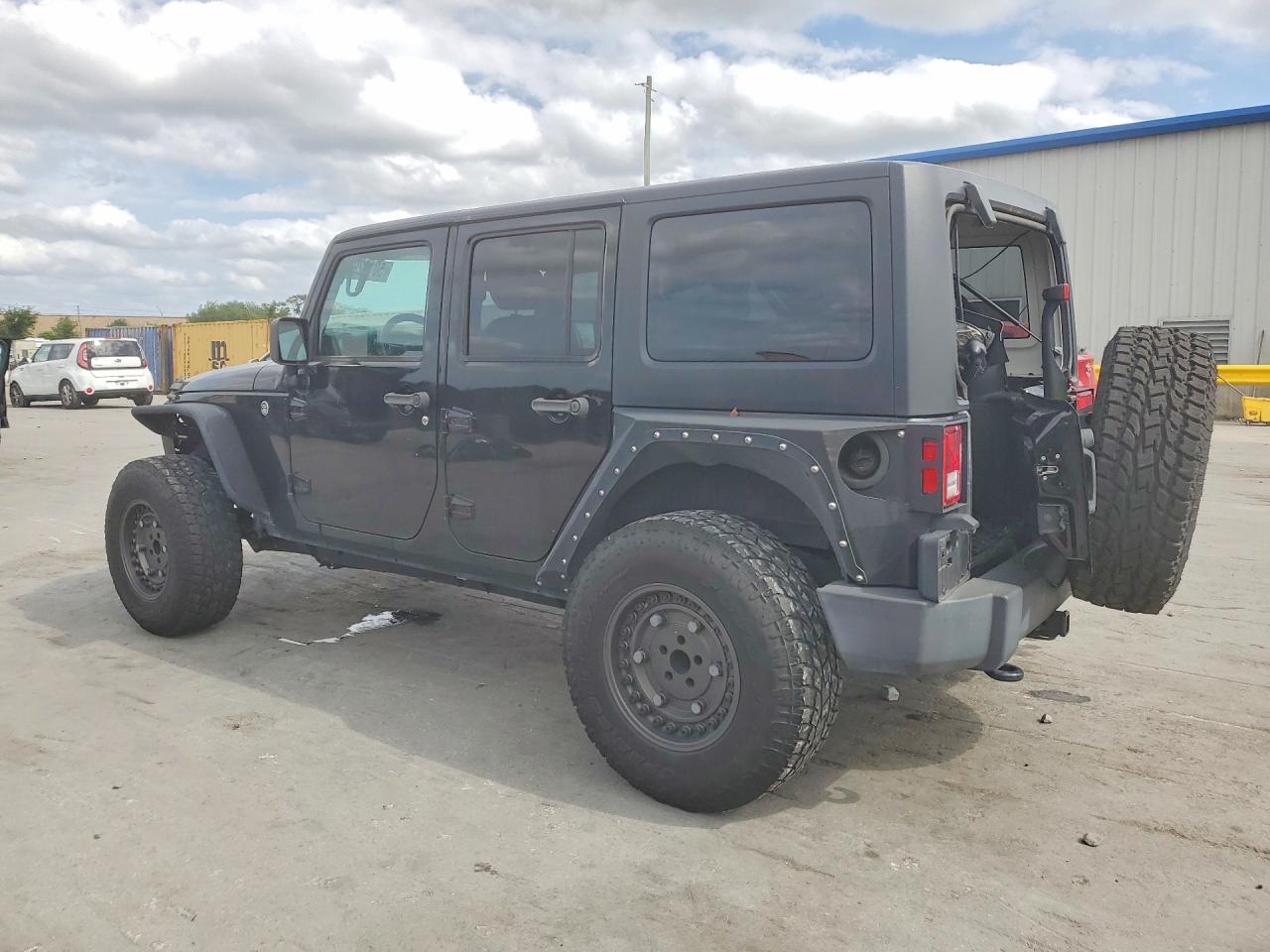 2018 JEEP WRANGLER UNLIMITED SPORT photo 3