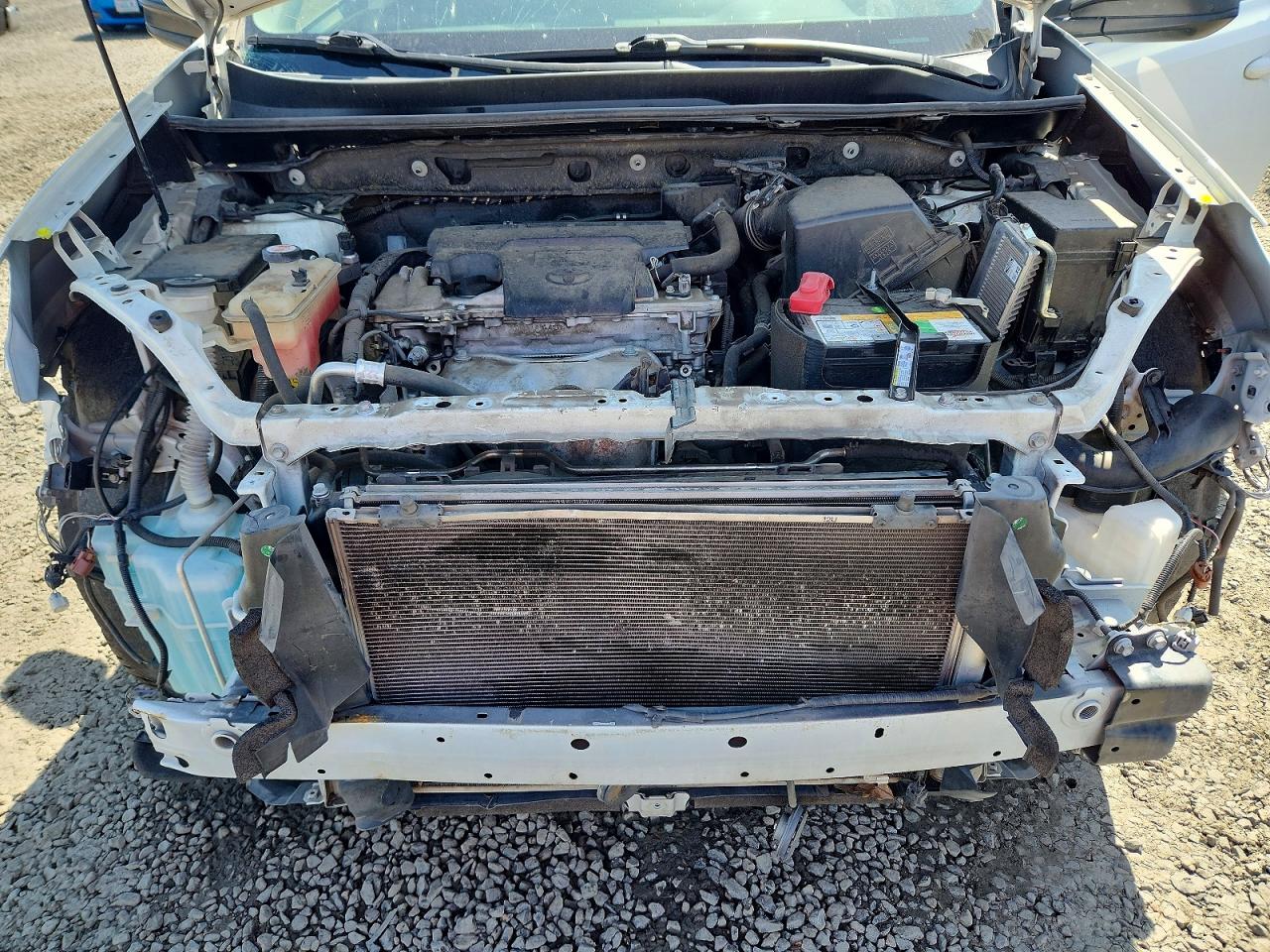 2018 TOYOTA RAV4 LE photo 34
