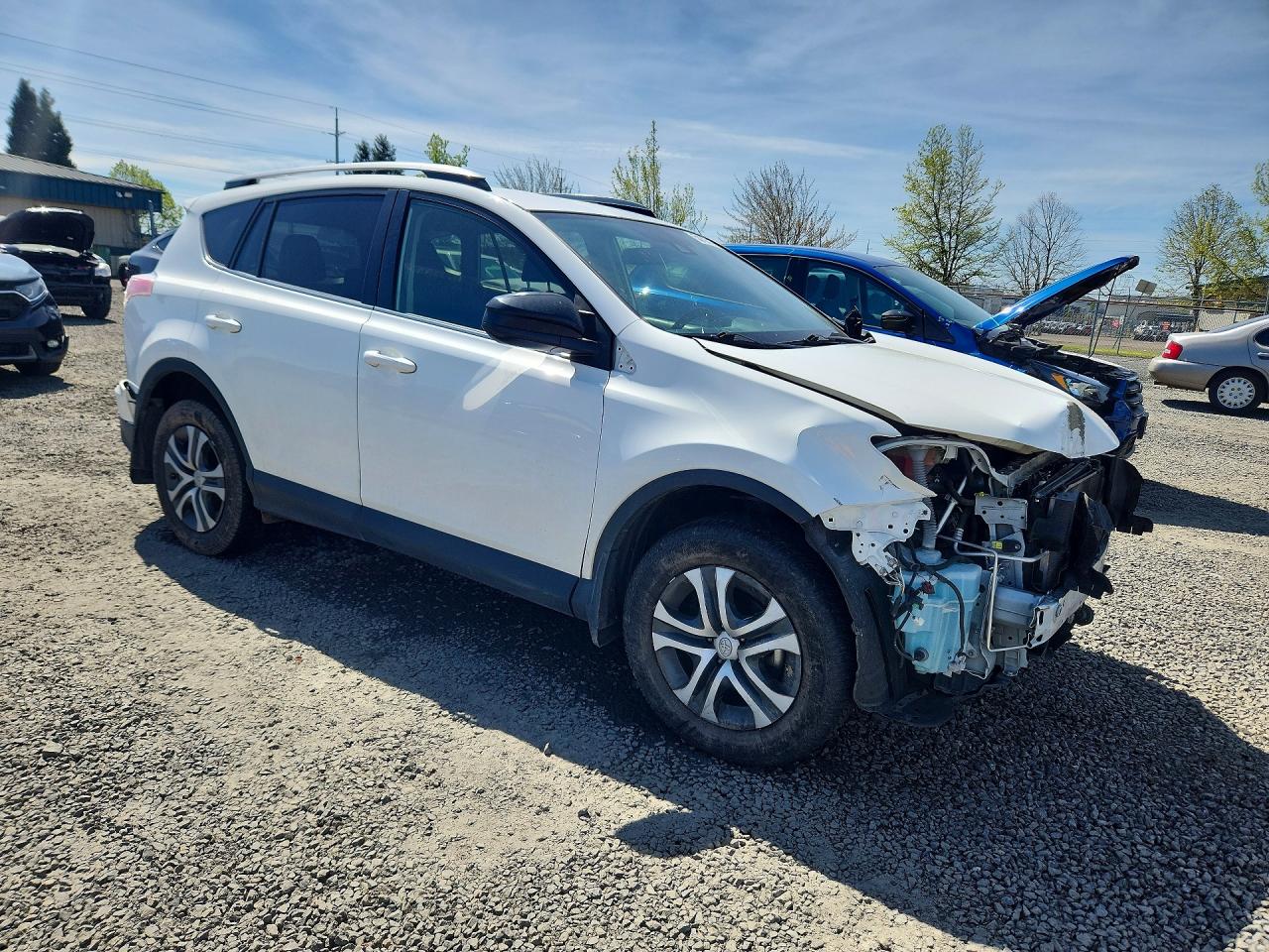 2018 TOYOTA RAV4 LE photo 10
