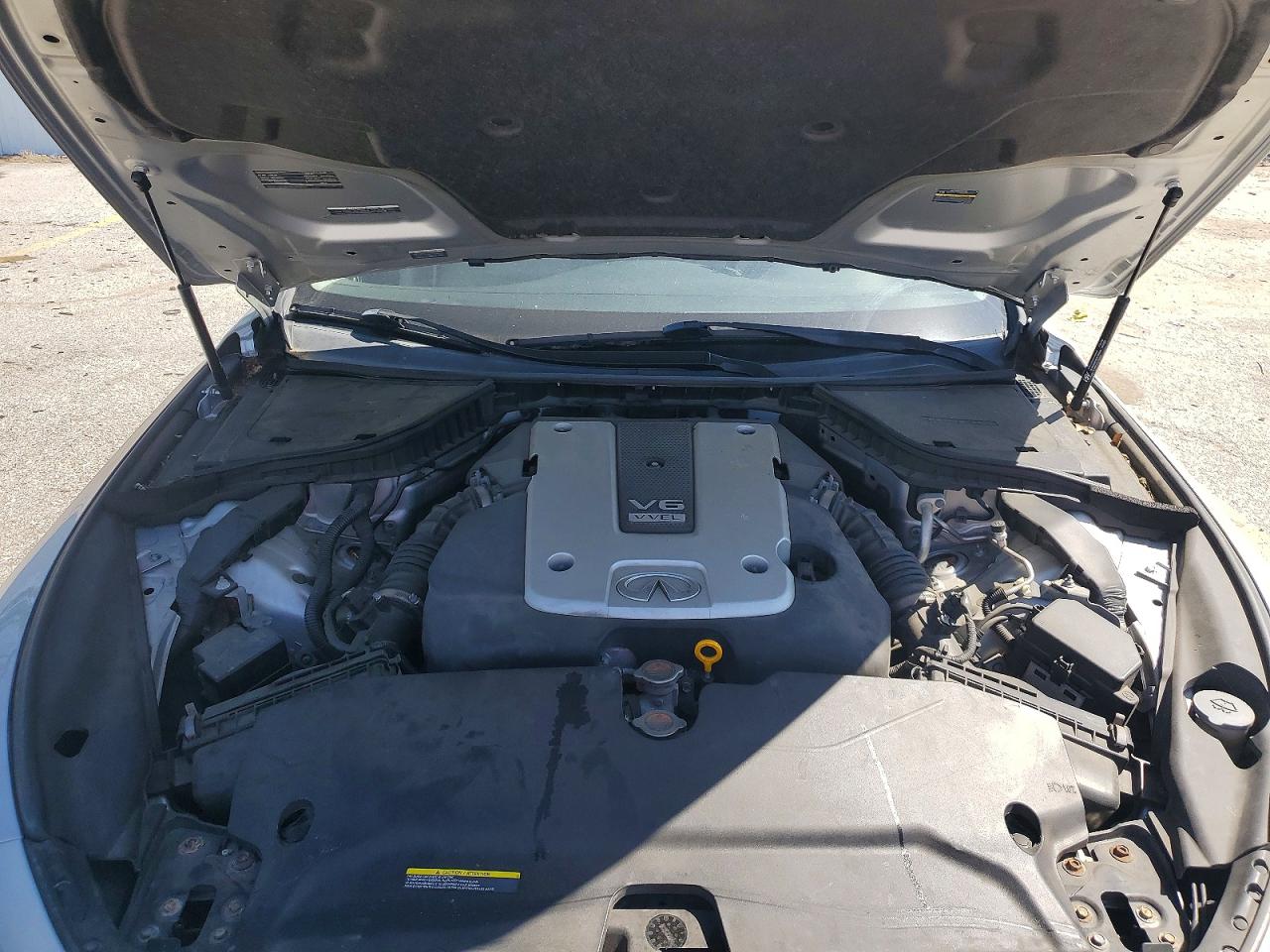 2015 INFINITI Q50 SPORT photo 21