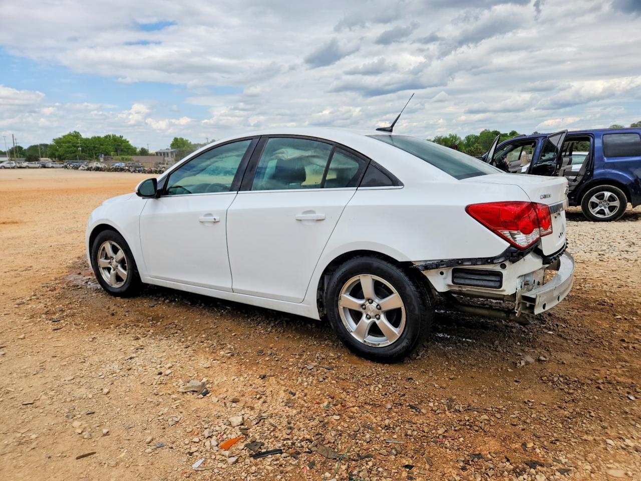 2014 CHEVROLET CRUZE LT photo 3