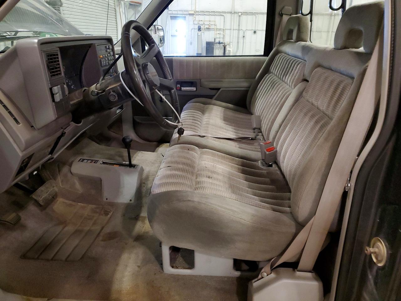 1993 CHEVROLET GMT-400 K1500 photo 13