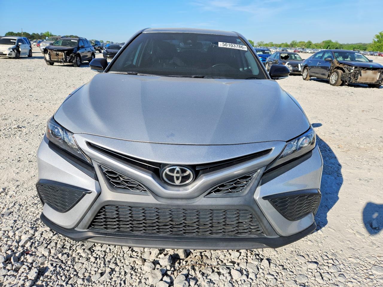 2021 TOYOTA CAMRY SE NIGHTSHADE photo 13